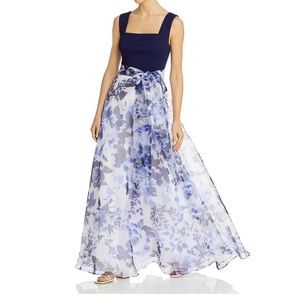 Formal Dress. Hidden Back Zipper. 
Full-Length. Beautiful floral print.